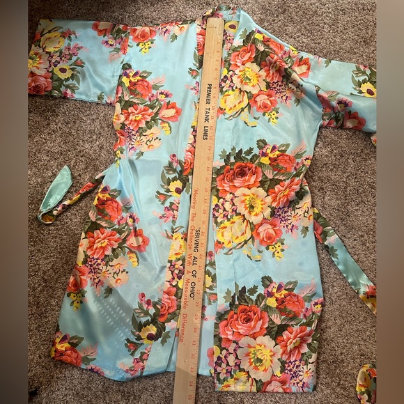 Light Aqua Blue Floral Satin Kimono Robe Cover Up with Waist Tie M - Picture 7 of 11